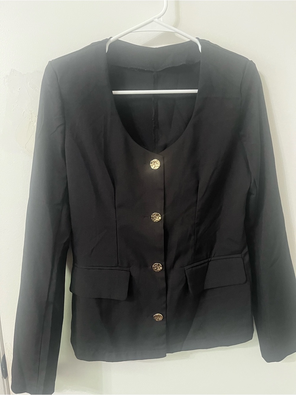 Women's Black Single-Breasted Tailored Blazer with Gold Buttons
